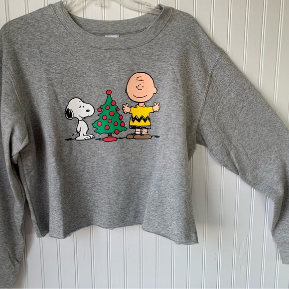 Peanuts (XL)Ladies Crop Top, Long Sleeve, round neck & fleece lined;lightweight - Picture 2 of 7